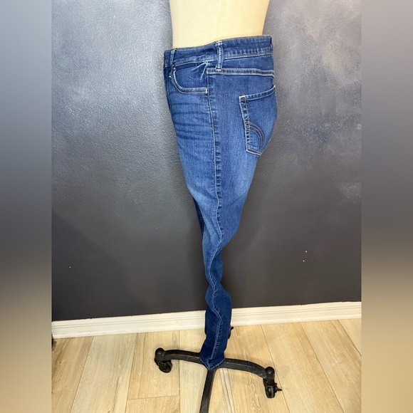💙Hollister High Rise Super Skinny Jeans💙 - Picture 6 of 10
